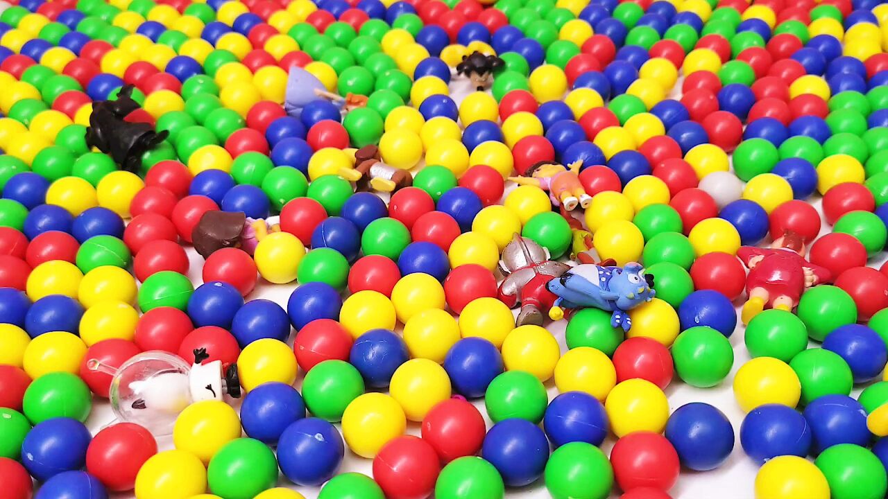 挖土机挖呀挖 彩色珠珠海洋挖到超多神秘又好玩的玩具