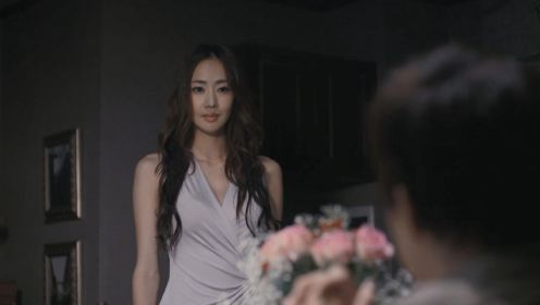 女模特因为太美，被男摄影师捂晕后疯狂虐待，韩国惊悚电影
