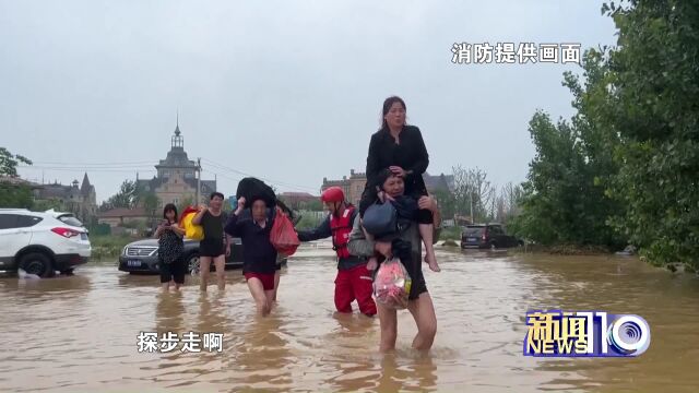 湖北红安:山洪暴发工地被淹 多部门联手紧急转移一百多人