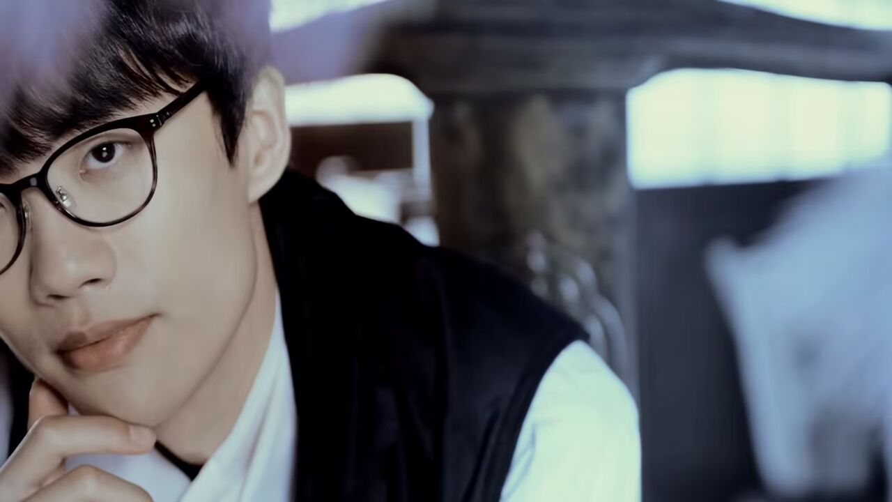 歌名 许嵩,黄龄 - 惊鸿一面(原版mv)