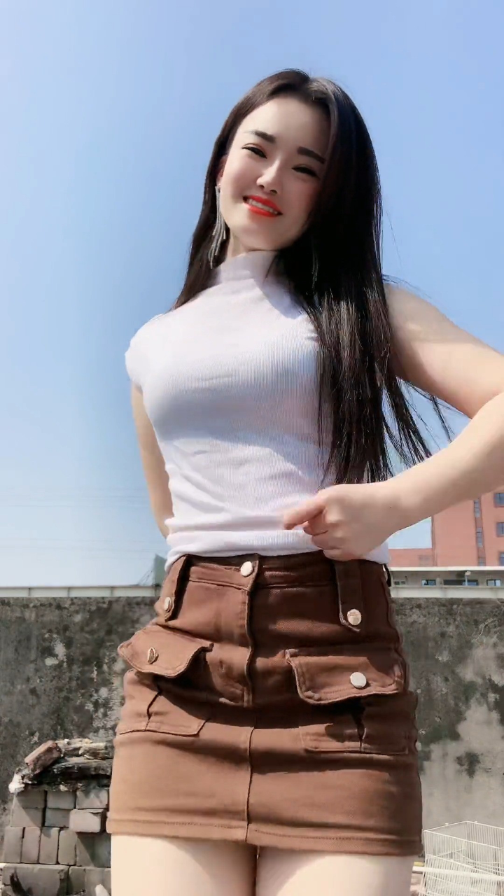 女孩子要么美一点要么努力一点 #期待你的突然出现