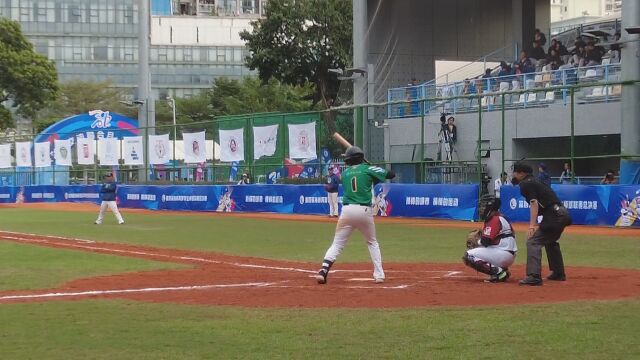 第四届海峡两岸学生棒球联赛总决赛在深闭幕