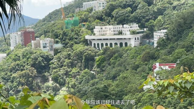 实拍香港山顶李兆基家豪宅,李家诚花18.5亿买的,真气派啊