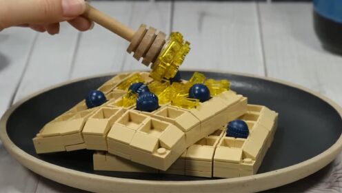 乐高厨房:火鸡腿抹好调料,接着送进油锅_高清1080p在线观看平台_腾讯