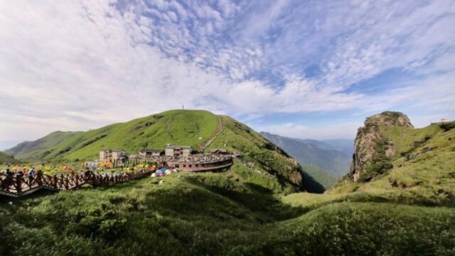 云端草原武功山~(观日出、漫步观光栈道、登武功金顶)