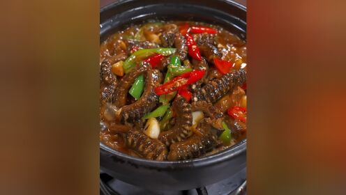 又到了吃鳝鱼的季节了,做了一道家庭版香辣鳝鱼,太好吃了!