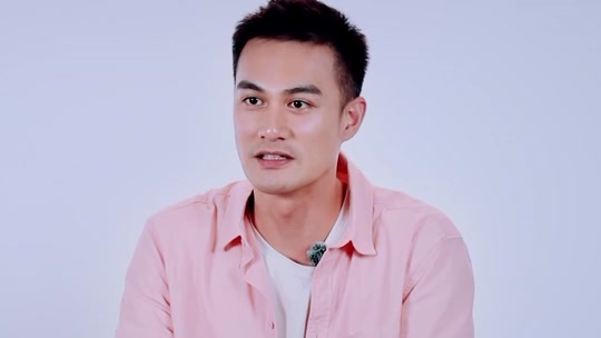 街头艺人来踢馆 帅气男嘉宾男友力爆棚