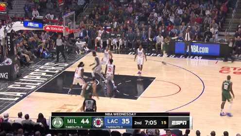 《NBA全场集锦》【得分】大眼瞪小眼看着你 字母哥无防守下撒入彩虹三分