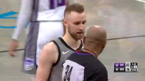 《NBA全场回放》【原声回放】国王vs篮网第3节 巴恩斯霸王举鼎双手重扣
