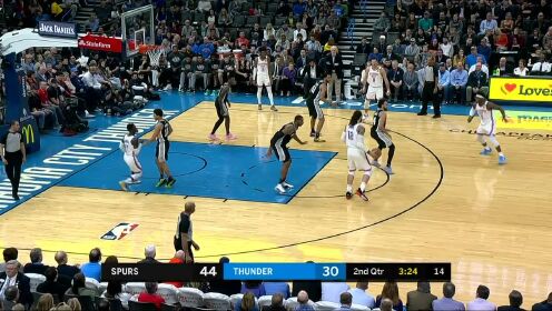 《NBA全场集锦》亚当斯不停球转移 亚历山大三分出手稳稳命中