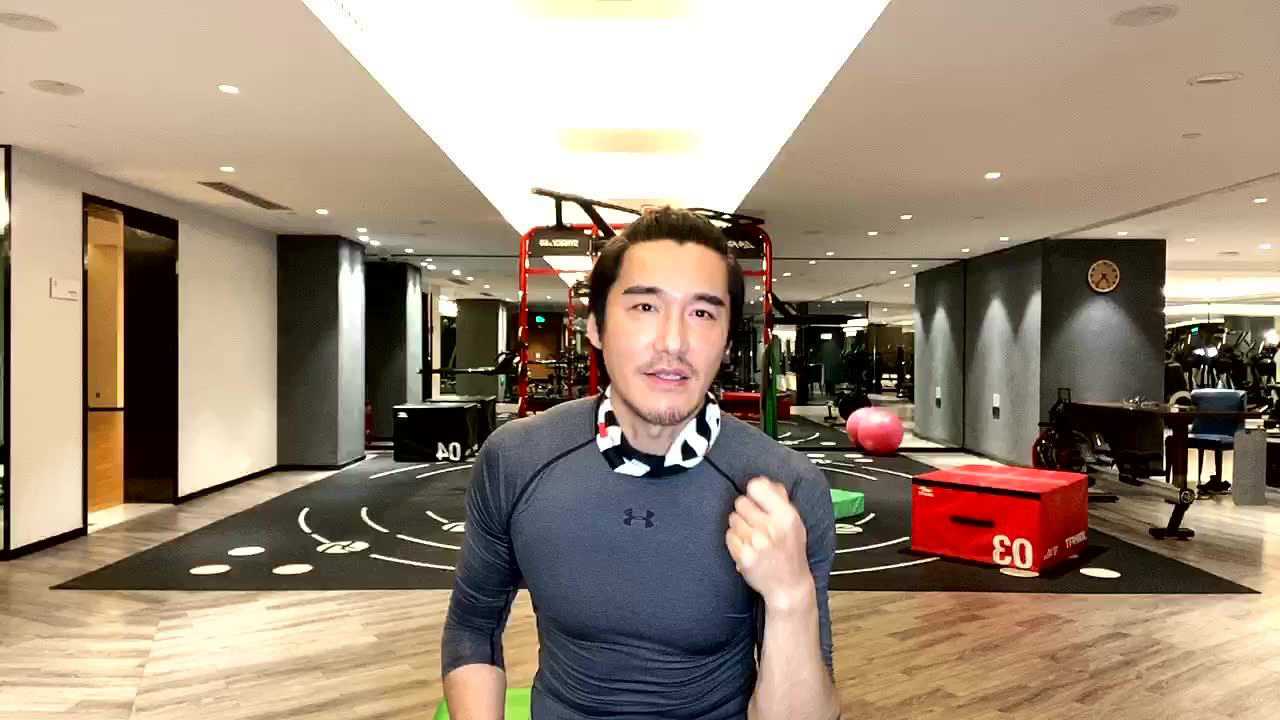 练习室2020-02-22期第28期:胡兵健身房撸铁教化妆2020-02-23期第30期