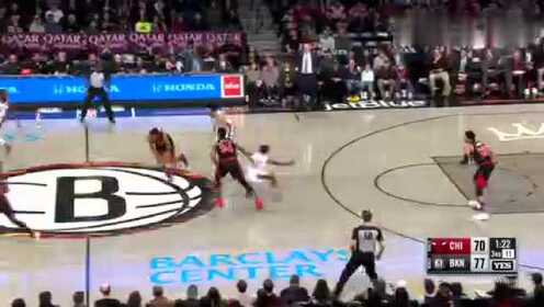 《NBA全场回放》【原声回放】公牛vs篮网第3节 丁威迪小乔丹连送暴扣