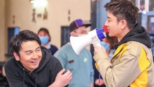 贾乃亮雷佳音商场拉客太搞笑