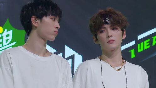 06-19期看点&花絮(56)全部第6期:火箭少女101现场爆哭2020-07-03期第5