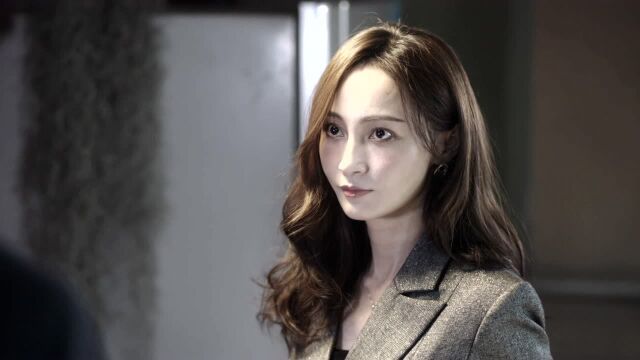 情敌登场!高富帅突袭并与梁麦琦亲密同约