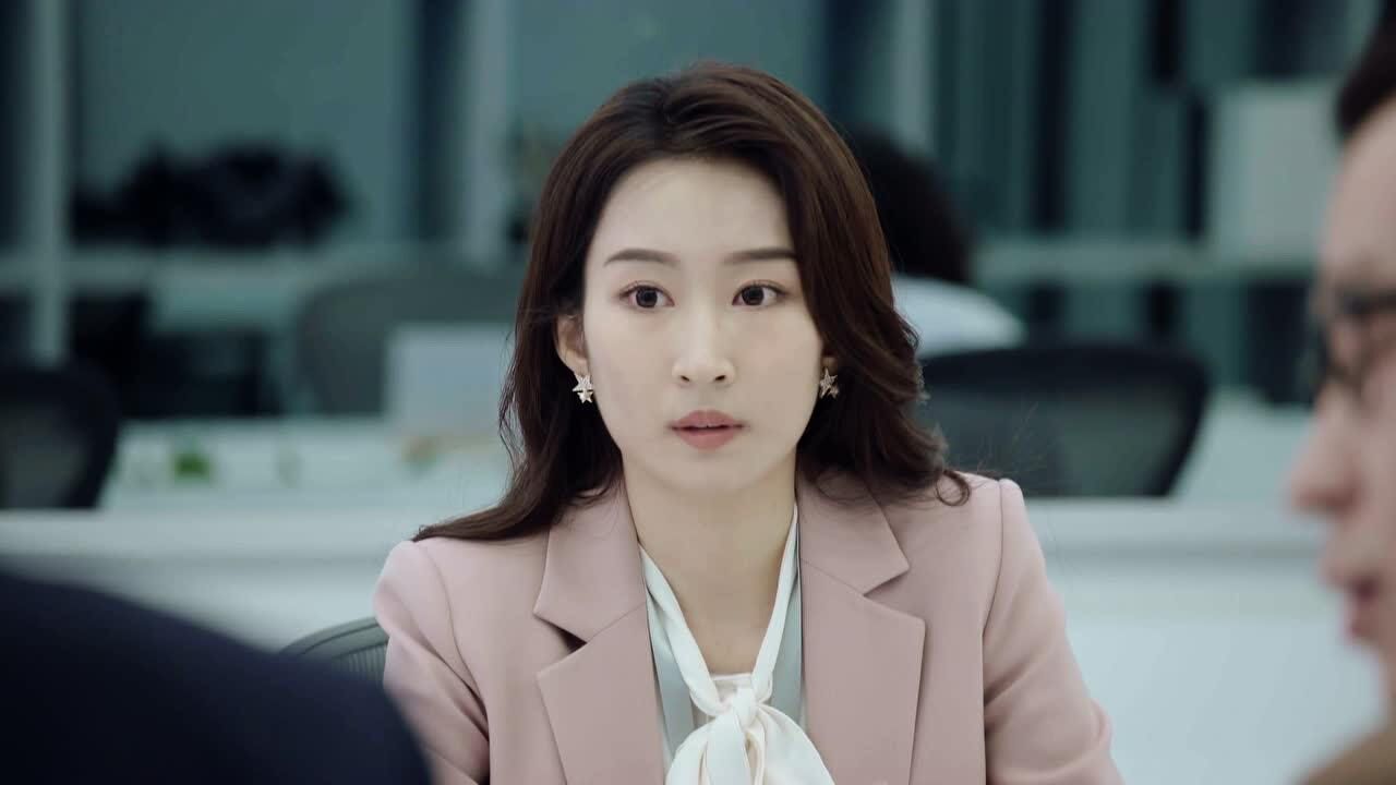 詹秋怡直击对方要害,梁律师满意