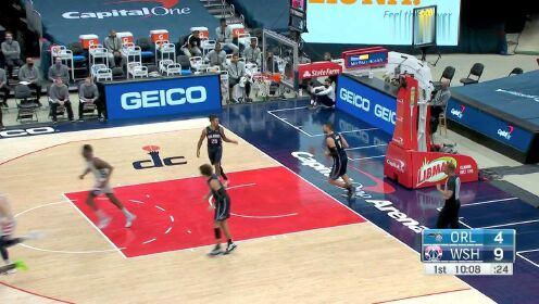 《NBA全场集锦》小兄弟真是有点东西 布莱恩特篮下吃饼空切暴扣