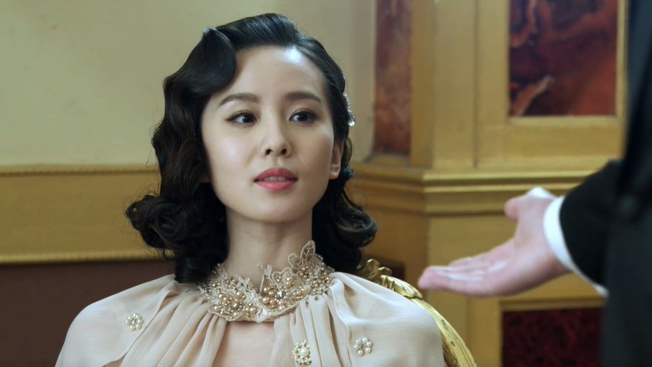 《黎明决战》第14集03:宋红菱舞会翩翩起舞,程樯看得暗生羡慕_高清