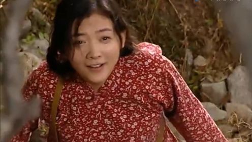 《戈壁母亲》第二十集01：刘玉兰失足摔下山坡，赵丽江和王勇救了刘玉兰