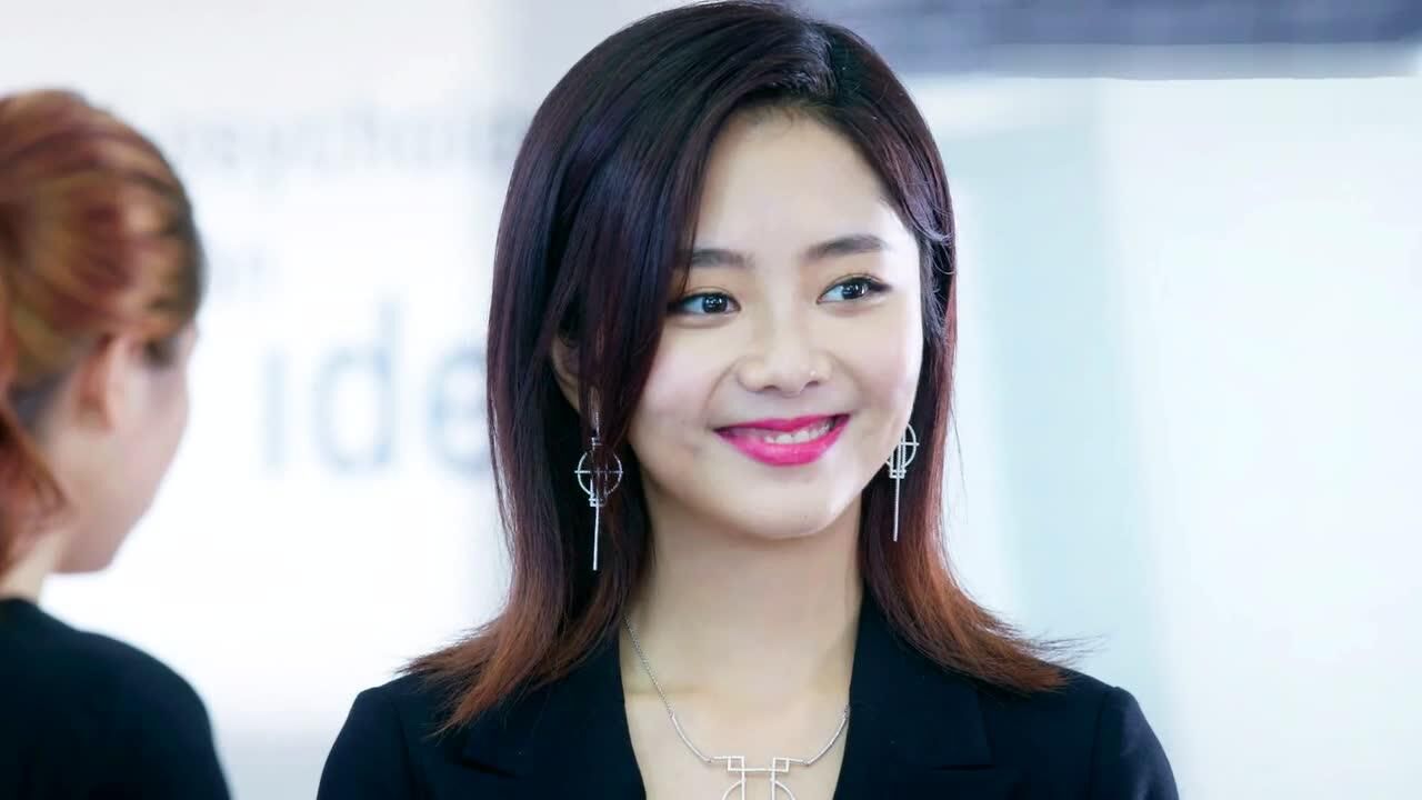 狐狸的夏天第一季谭松韵霸气归来黑心总裁瞬间变脸