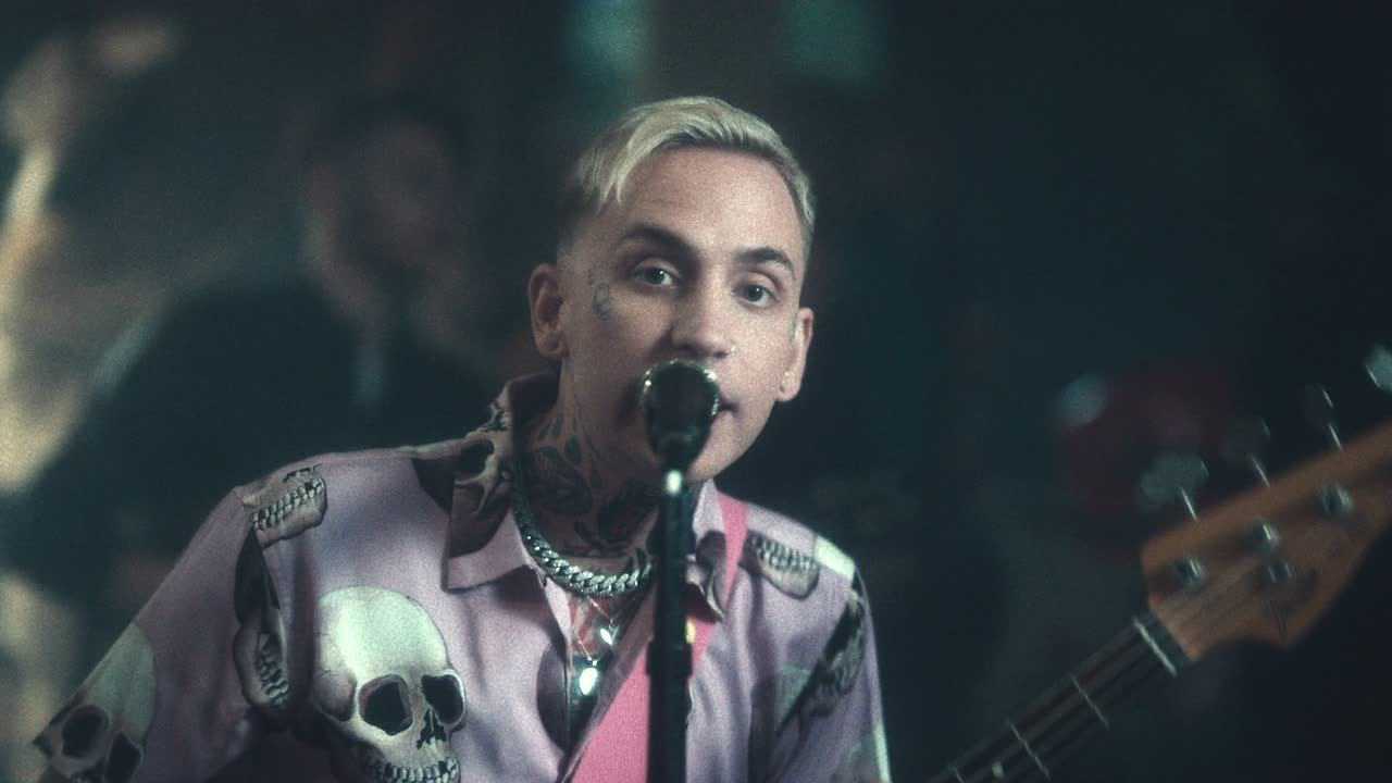 blackbear《@ my worst》mv