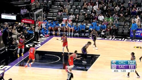 《NBA全场集锦》小伙子未来必成大器 哈利伯顿撤步三分锁定胜局