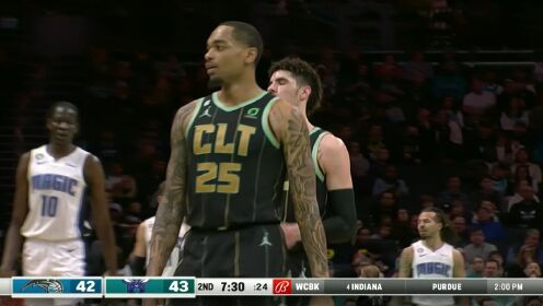 《NBA全场集锦》根本拦不住 三球甩开防守突破抛投