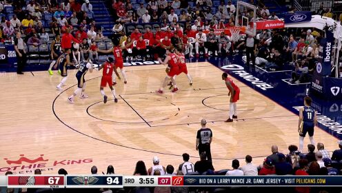 《NBA全场集锦》琼斯传球失误 格兰特反击扣篮轻松写意