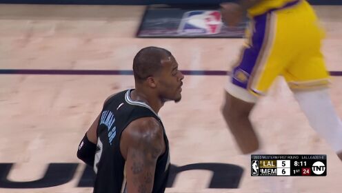 《NBA全场集锦》蒂尔曼击地妙传撕裂防线 贝恩空切进场轻松得手