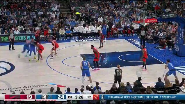 NBA常规赛：猛龙vs独行侠第1节英文原声回放