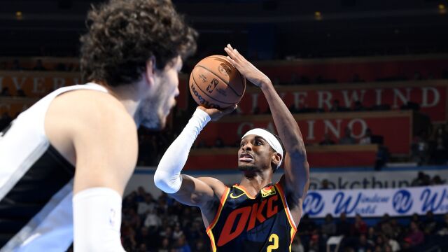 马刺87-123雷霆 亚历山大28分7抢断雷霆主场大胜马刺