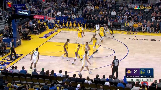 手拿把攥！保罗拿手急停干拔 为勇士首开记录