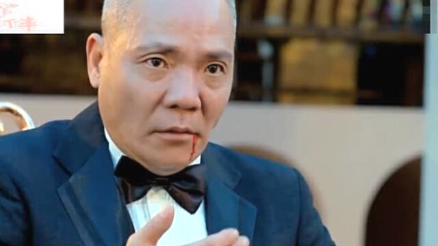 程东与小辈对战特异功能被逼吐血