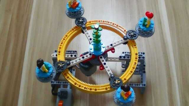 乐高做的迷你旋转咖啡杯,你玩过吗?