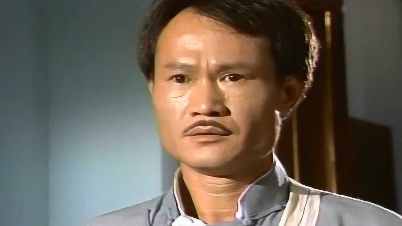 林正英主演僵尸道长2文颂娴偷来宝珠喂给小白蛇