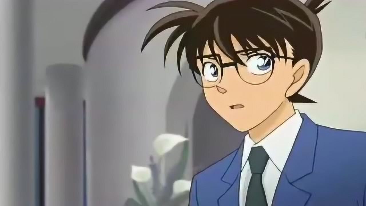 十年后柯南终于长大成人,可是小兰却要结婚,新一该怎么办呢?