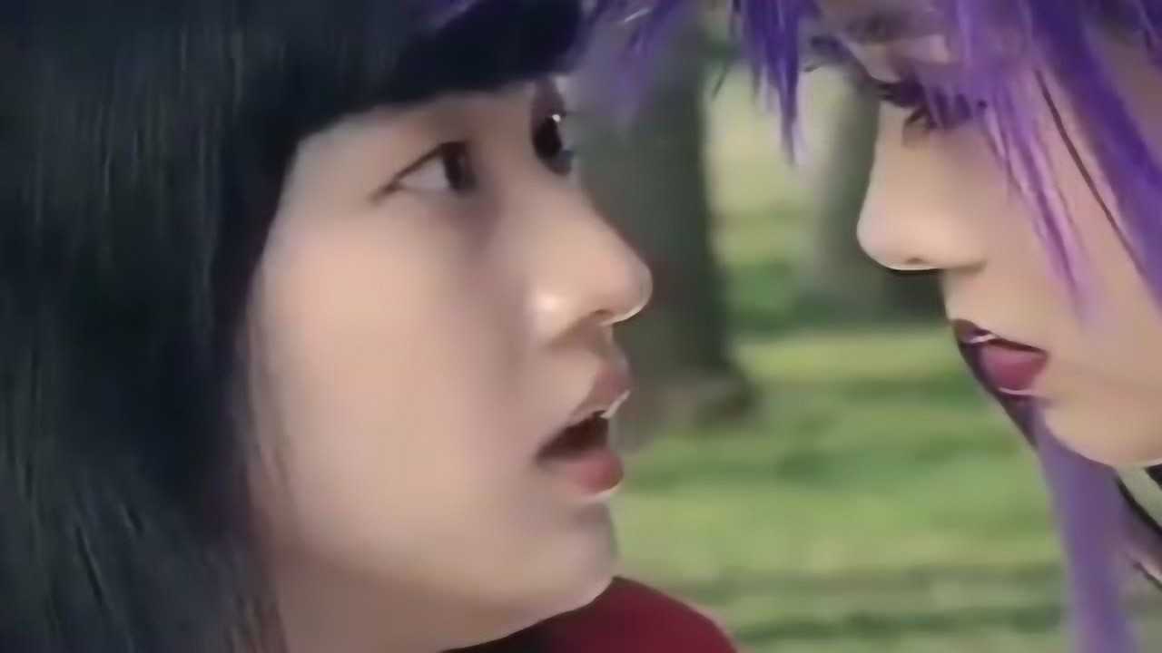 巴啦啦小魔仙：严莉莉第一次见黑魔仙小月，被吓到了！_高清