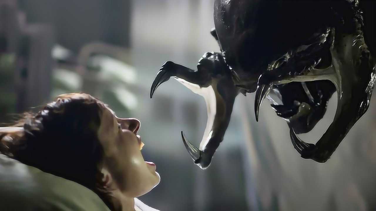 人类与怪兽大战,异形重返地球,企图找人类繁殖占领地球