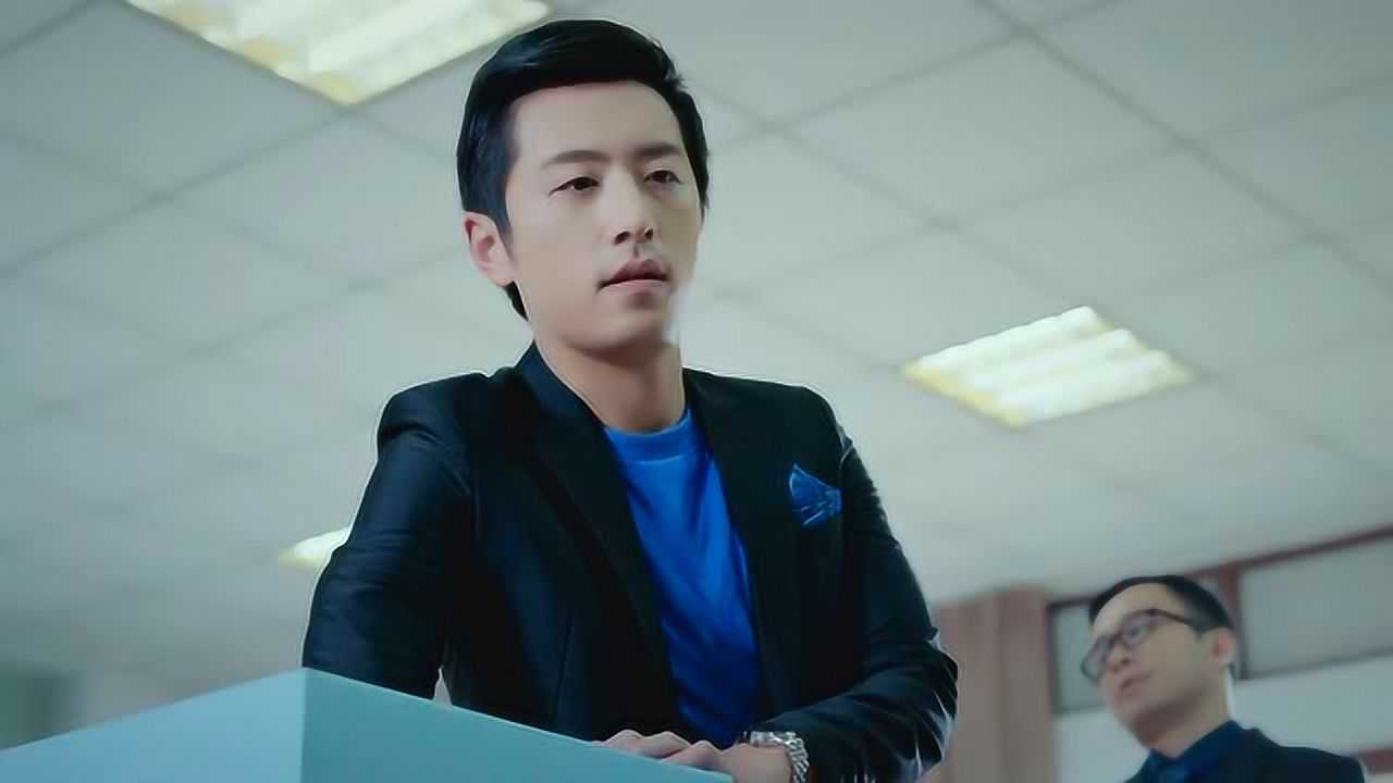 鲜肉老师阿列如愿抽到意中签与吴老师挤眉弄眼