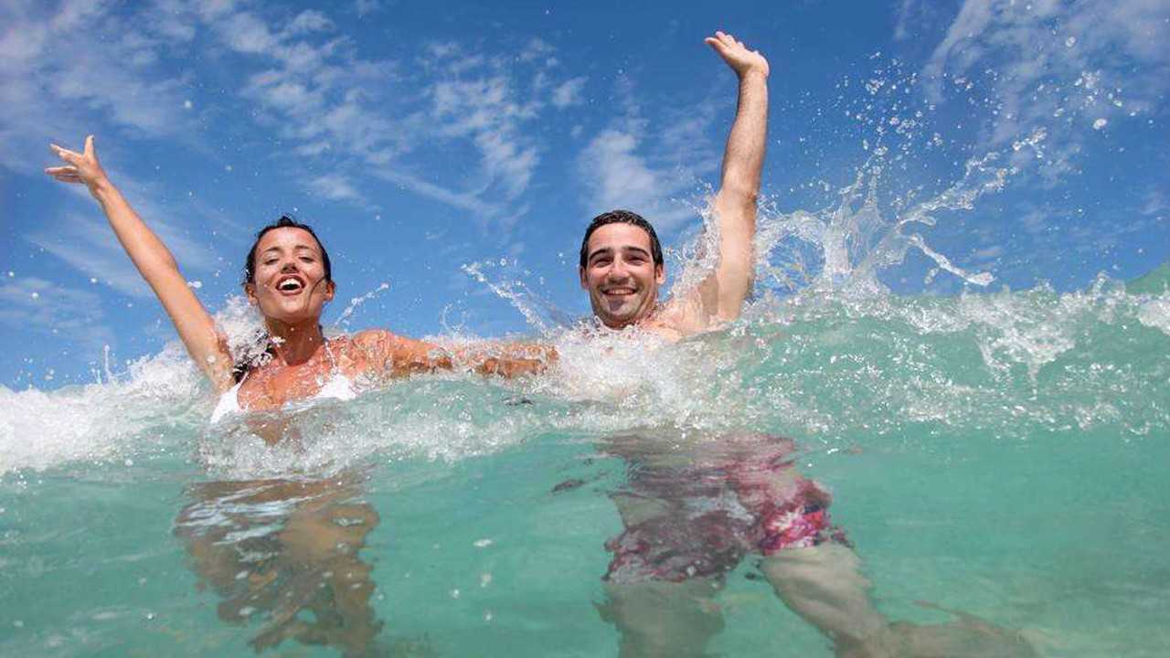 情侣去游泳遇到最尴尬的事情是什么?