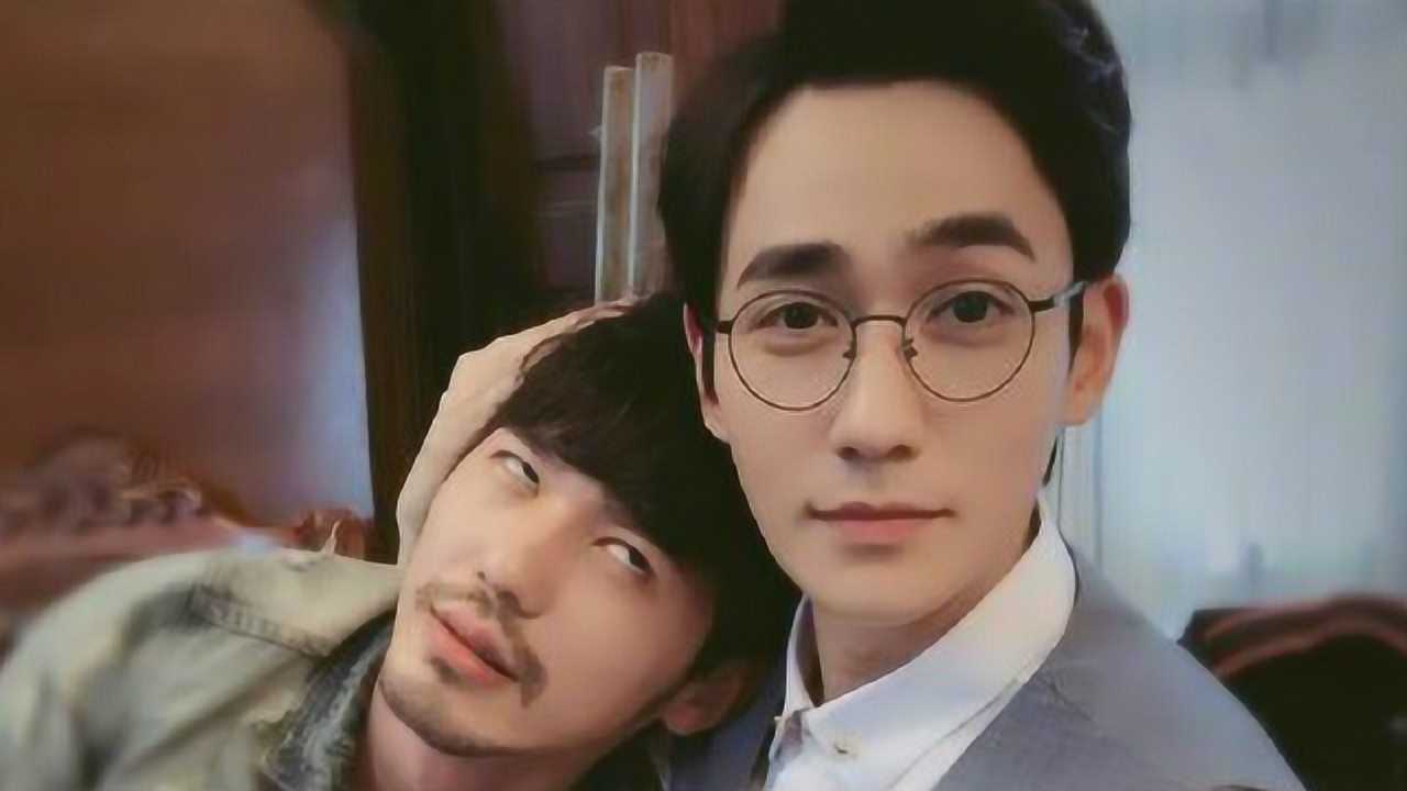 白宇朱一龙同框反差萌 白宇爆料朱一龙无趣 明明是个乖孩子嘛!