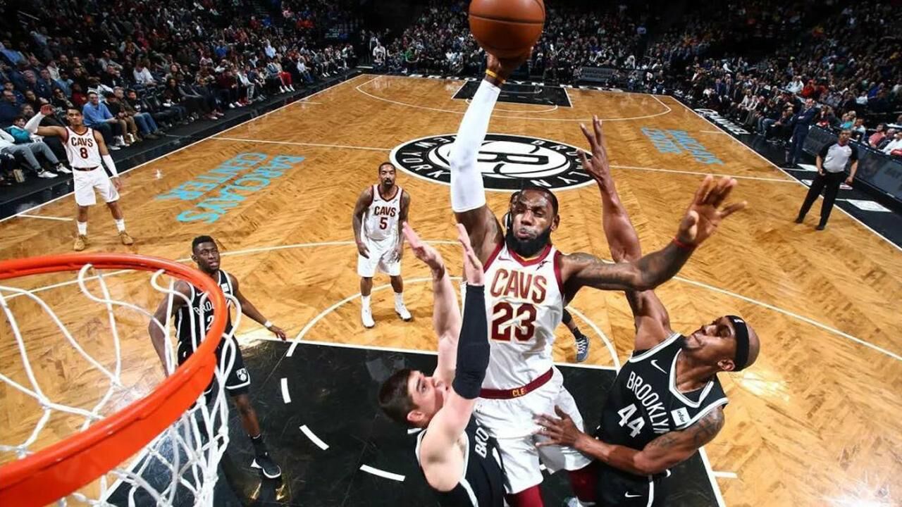 全景nba勒布朗詹姆斯201718赛季50佳球精彩绝杀隔人暴扣太精彩