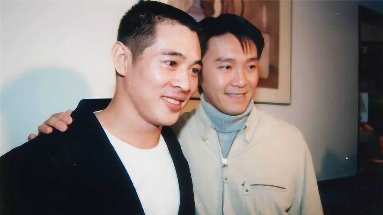 李连杰大病初愈投资13亿请喜剧之王周星驰出山网友票房稳了