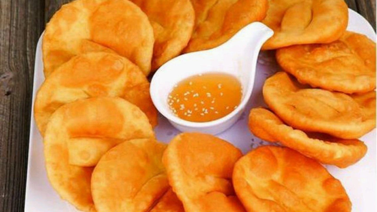 悦食记晚饭分享山东特色美食炸油香色泽金黄味香酥软