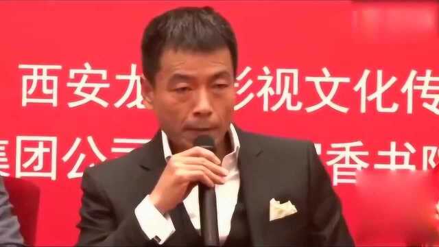 46岁王挺全家照,曾是警察转行做演员,娶“塞娅公主”超幸福!