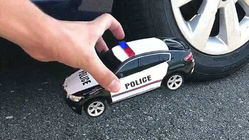 汽车轮胎暴力测试,宝马x6警车在大轮胎的年前会怎样!