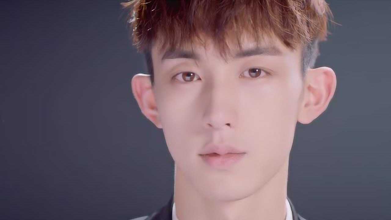 惹上冷殿下郭俊辰终于笑了在本剧还是第一次呢