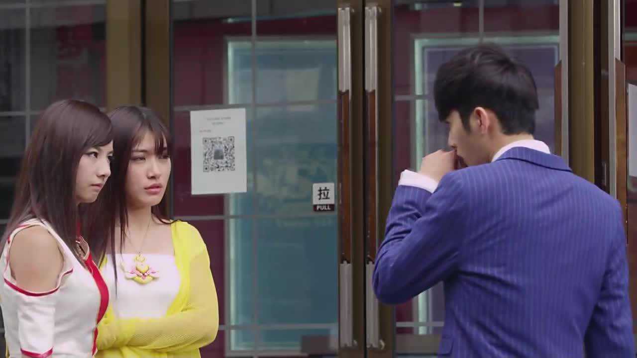 snh48爱奇娜的经纪人遇见凯美莉公主小蓝解释道