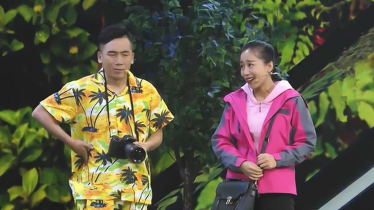 李静,李小龙小品《迷路姐弟》,独特表演风格令观众开怀大笑