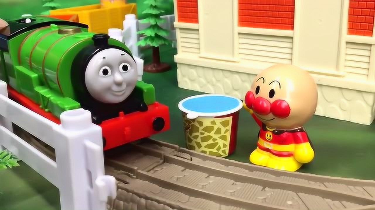 托马斯益智动漫: 培西小火车帮面包超人运送蓝色油漆